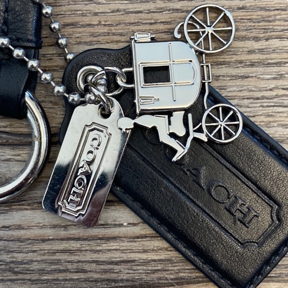 Coach Maggie Mia Purse - Picture 6 of 9